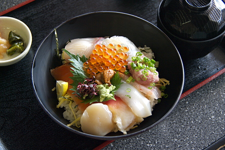 海鮮丼