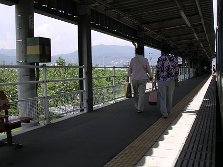 今井駅ホーム