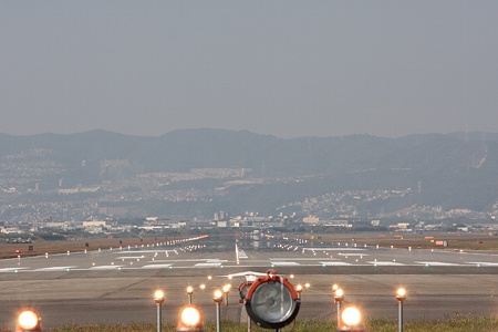 rwy 32L 1
