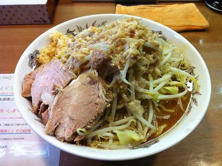 らー麺シャカリキ シャカ豚大（アブラ増しニンニクカラメ）