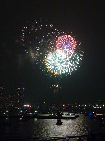 090801-大桟橋 花火 (227)