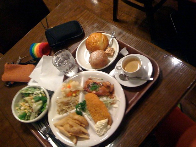 東京カフェのカフェランチセット980円 新宿西口地下 写真共有サイト フォト蔵