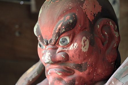 2009.08.09　鎌倉　杉本寺　山門の仁王像　左