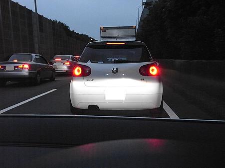 １８．辺りも暗くなり…