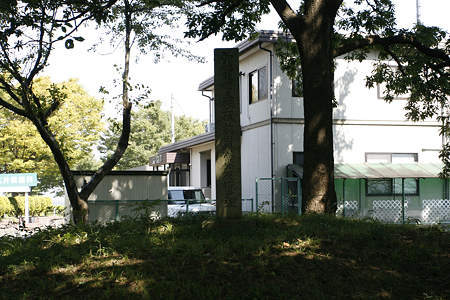 前田利常候灰塚 - 1