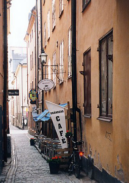ストックホルム（29）　旧市街の小路のカフェ