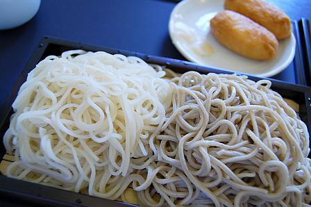 2色もり(藪+更科)750円