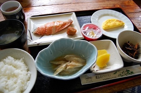 朝食